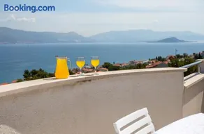 Apartments in Villa TOP TROGIR - Image 1
