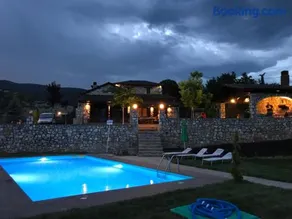 Petrines Villes Avramilias - Image 3