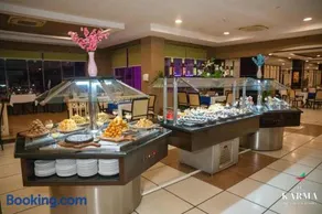 El Karma Aqua Beach Resort - Image 5
