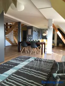 Maisonette Wohnung mit Blick über die Stadt - Image 1
