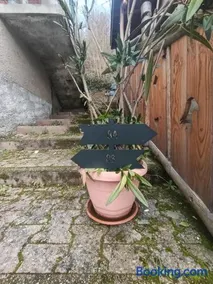 Agréable studio privé avec terrasse - Image 3