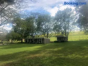 The Pastures Eston Farm Stay - Image 1