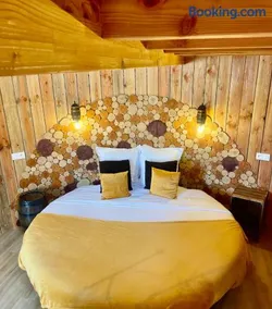 La Cabane Tonneau - Les Pieds dans le Pré - Image 1