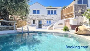 Christine's House - Image 1
