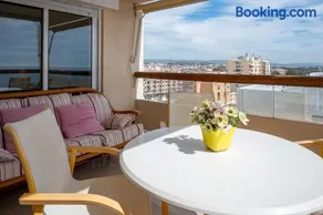 AT100 Apartamento alto con las vistas del mar - Image 2