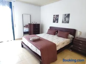 8Beds Vila-seca - Image 1