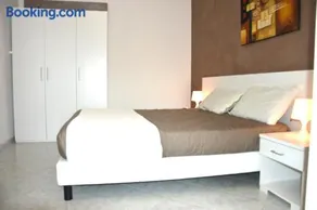 Helios Rooms - Image 2