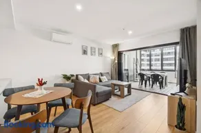 Bright 1BR Apartment in the heart of Dickson - Image 3