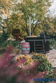 The Hot Tub House - Image 1
