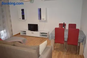 FourM - Image 2