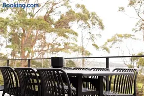 White Beach Retreat - Luxury With Water Views - Image 4