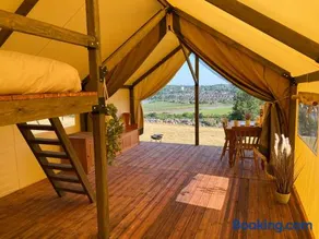 Usk View Glamping Caerleon - Image 1