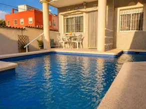 Pool Bungalow Ness - Image 1