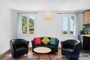 Le Petit Mas 2-bedroom house with shared pool - Image 1