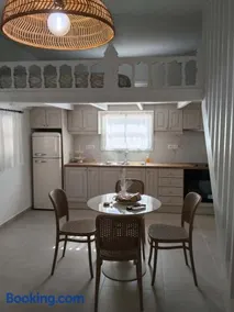 Liodentro House - Image 1