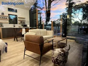 Relaxing Modern stay on a Ranch - Image 2