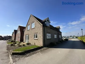 Echo Beach - Sleeps 12 - Part of the The Bay Filey Holiday Village with pool, gym and direct beach access, pub, restaurant, tennis and meadows walks - Image 1