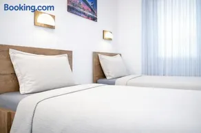 Hotel Road Rooms - Image 4