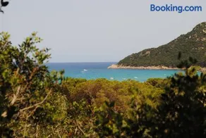 Fabulous Seaside Villa in Cala Sinzias - Image 4