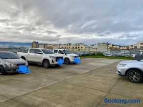 Apartamento de tres habitaciones, dos baños,garaje, en ipiales nariño, cerca a la frontera con ecuador - Image 5