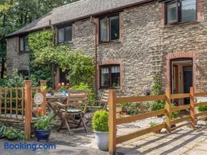 Honeysuckle Cottage - Image 1