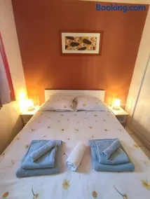 Appartement 6 personnes, 40m2, lave-linge, 2 salles de bain, grand balcon, piscine et proche golf - Image 2