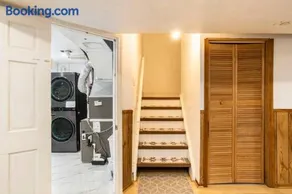 BIG Oasis Studio near Airport YYZ - Image 4
