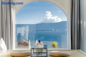 Dandi Seaview Resort Villas, Dali - Image 1