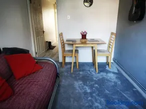 A private, cute, one bedroom self catering annexe - Image 3