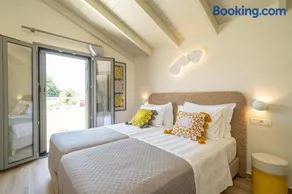 Nelia Suite - Image 3