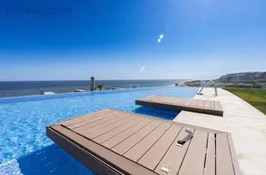 Infinity View - Access to hot tubs & pools - Image 1