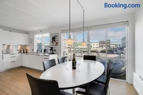 Beautiful Holiday Home Near Øer Maritime Holiday Village For 6 People - Image 3