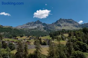 HelloChalet - Chalet Northern Lights - Family Ski Chalet with garden walking distance lift - Image 1