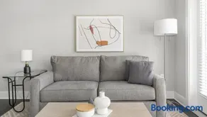 Landing at The Exchange - 1 Bedroom in San Marco - Image 2