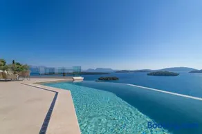 Smirties Villas - Image 3