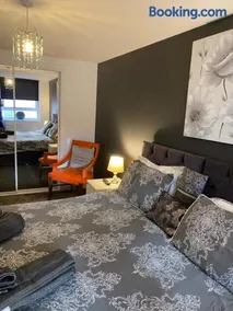 Mossie Apartment - Image 2