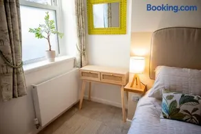 Corner House Studio - Image 1
