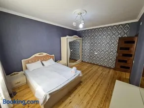 QQS villa with swimming pool - Image 4