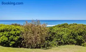 Absolute Beachfront Sanctuary at Hastings Point - Image 4