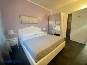 Acquamarina Luxury Rooms - Image 1