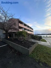 Hotel 19 - Image 3