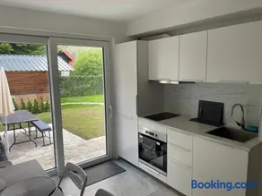 Holiday House Promenade - Image 2