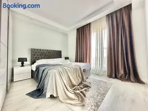 Double Studio A305 StayInn by Cosmopolis - Image 1