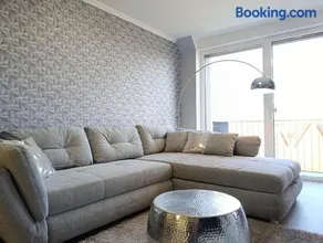 Sunshine Residence Silver Apartment - Image 4