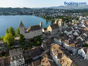 Zentrale Stadtwohnung in Rapperswil, Schloss - Image 5