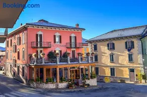Hotel Moderno Restaurant - Image 2