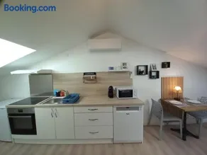 Studio Climatisé avec Tv et wifi - Image 2