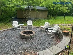 Glamping in the smoky mountains - Image 3
