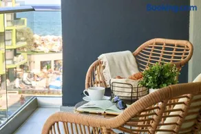 Vanilla Luxury Apartment Spa n Pool beach resort - Image 1