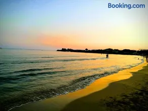 Blue Sea Apartment - Image 2